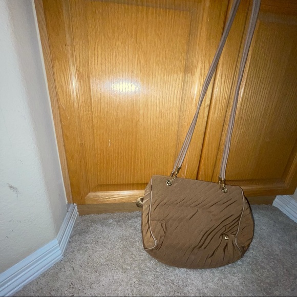 IMPERFECT $10 SALE: Authentic Vintage BALLY Tan Shoulder Bag - Picture 7 of 7